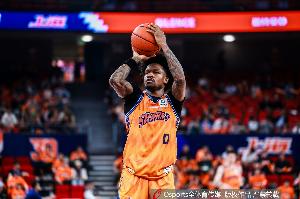 冲击FMVP！布兰登·古德温几乎打满全场 21中12轰34分7板12助